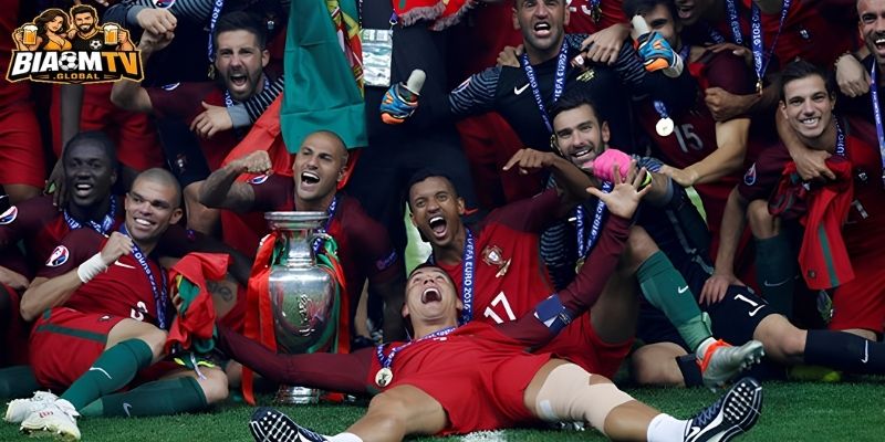 Chiến thuật hợp lý của HLV Fernando Santos