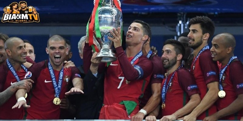 Bối cảnh đội hình Bồ Đào Nha trước Euro 2016