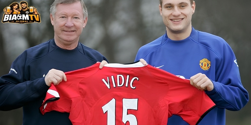Tiểu sử về Nemanja Vidic